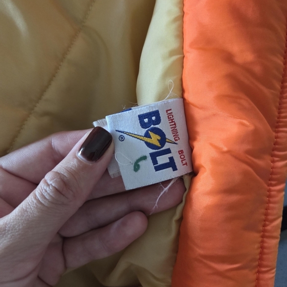 Vintage 1980s Lightning Bolt Vest / Retro Striped Rainbow Puffer Snow Vest - Picture 7 of 10